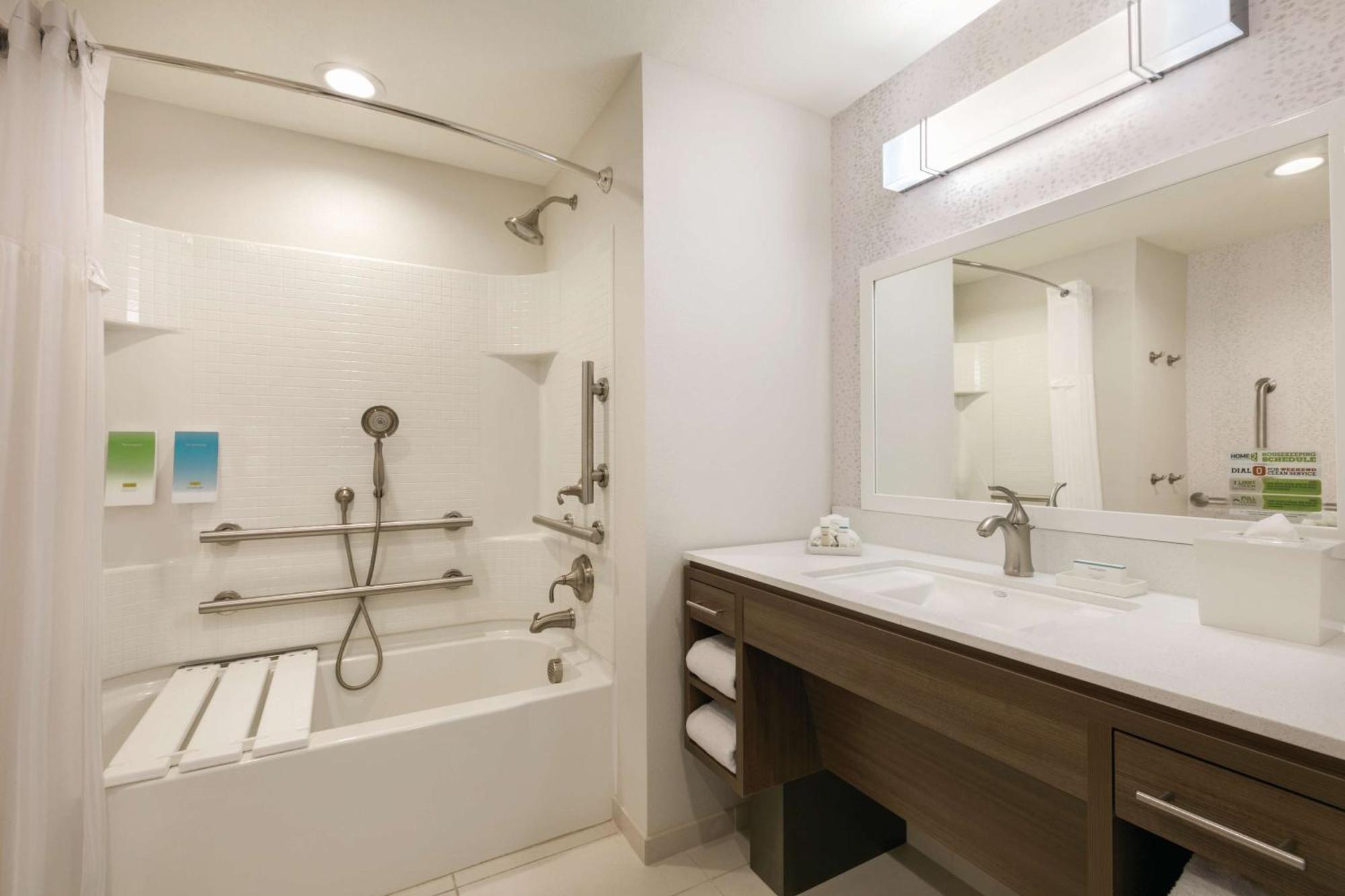 Home2 Suites By Hilton Williamsville Buffalo Airport Экстерьер фото